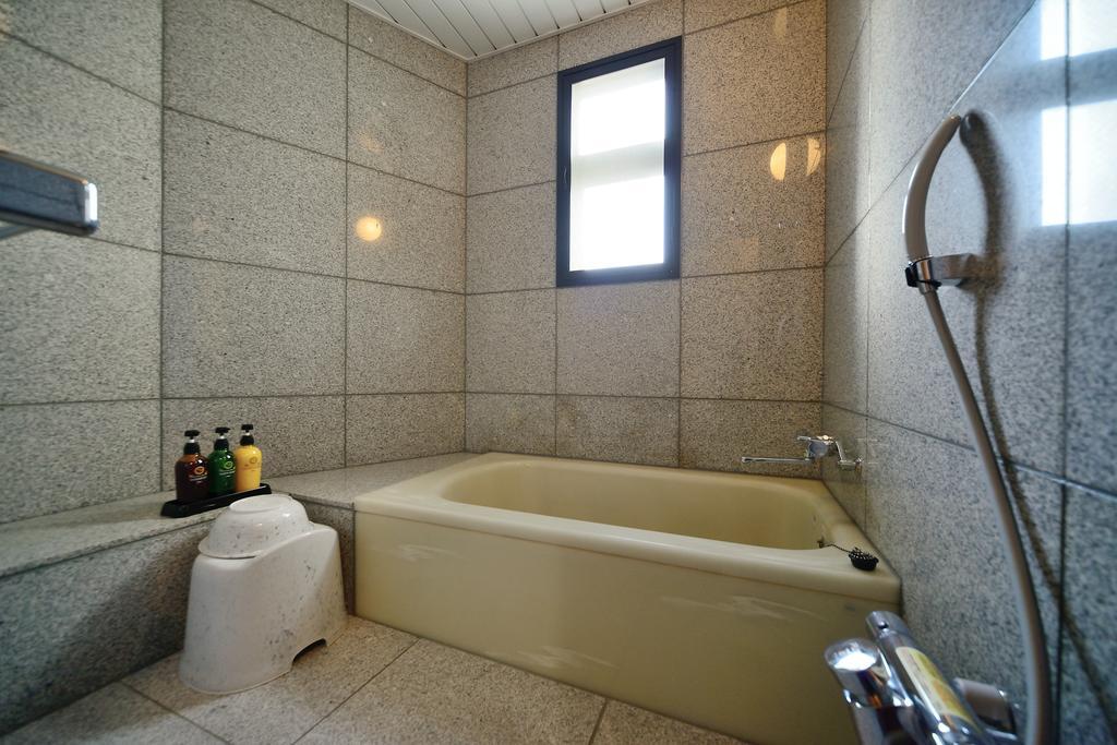 Hotel Showa Club Atami  Buitenkant foto